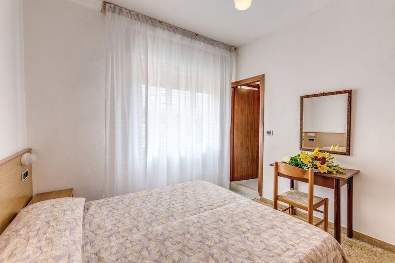Hotel Manzoni Лидо-ди-Езоло Номер фото